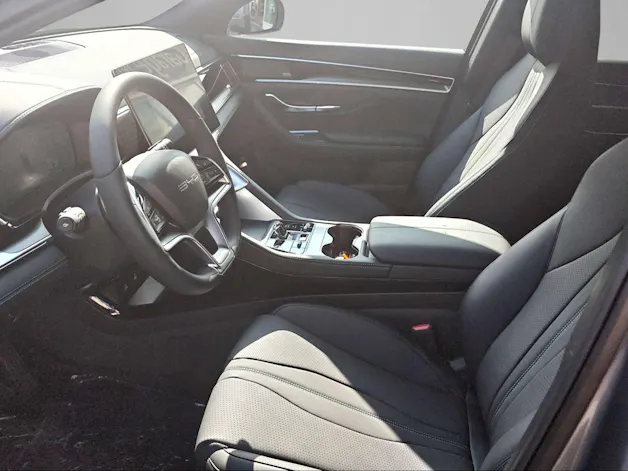 BYD Seal U DM-i Design AWD