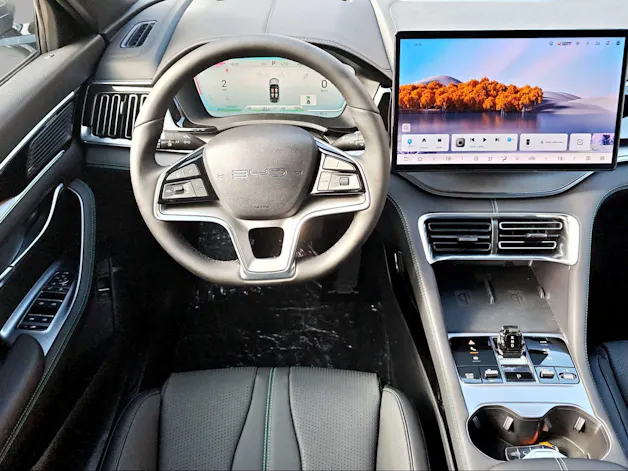 BYD Seal U DM-i Design AWD