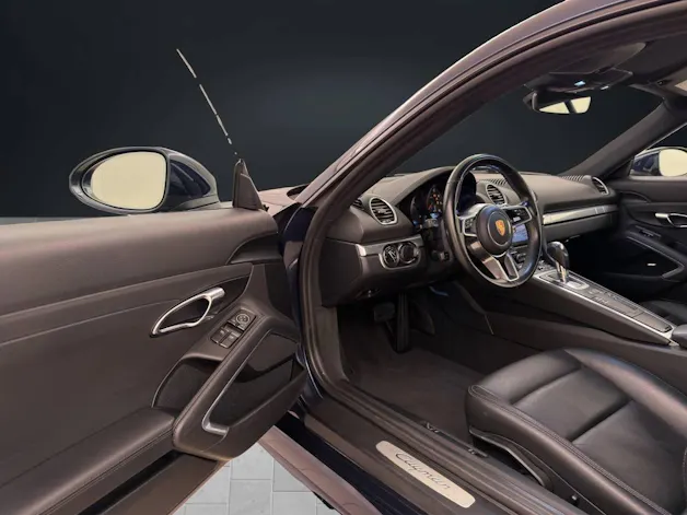 Porsche 718 Cayman