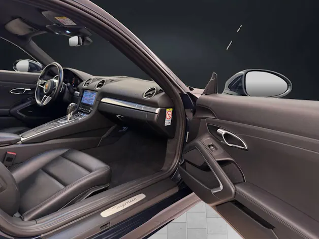 Porsche 718 Cayman