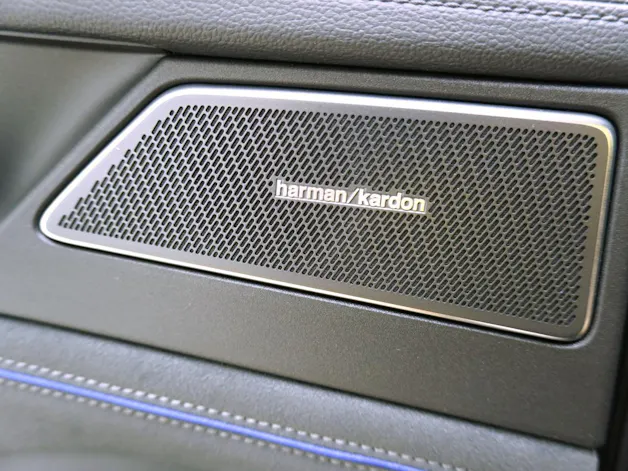 VW Passat Variant 2.0 TSI DSG R-Line 4Motion