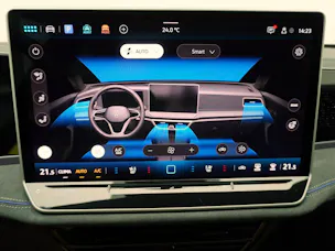 VW Passat Variant 2.0 TSI DSG R-Line 4Motion