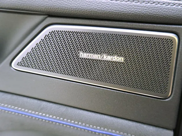 VW Passat Variant 2.0 TSI DSG R-Line 4Motion