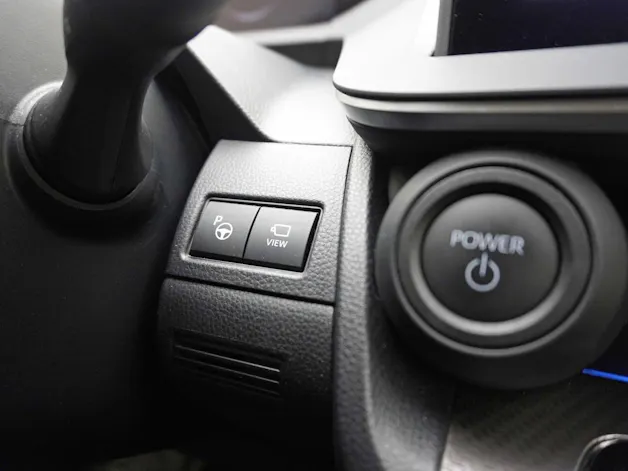 Toyota Prius 2.0 Plug-In-Hybrid Premium