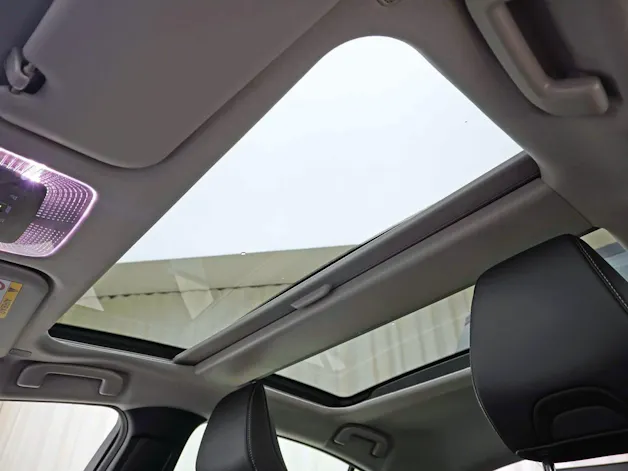 Toyota Prius 2.0 Plug-In-Hybrid Premium