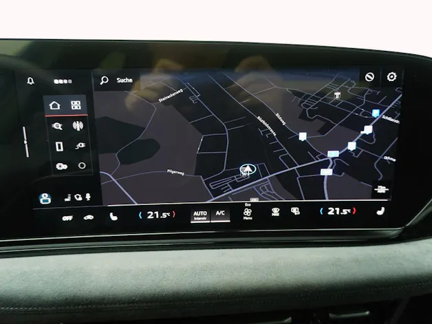 AUDI A6 e-tron Avant S line quattro