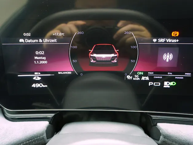 AUDI A6 e-tron Avant S line quattro