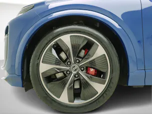 AUDI SQ6 e-tron quattro