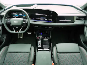AUDI SQ6 e-tron quattro