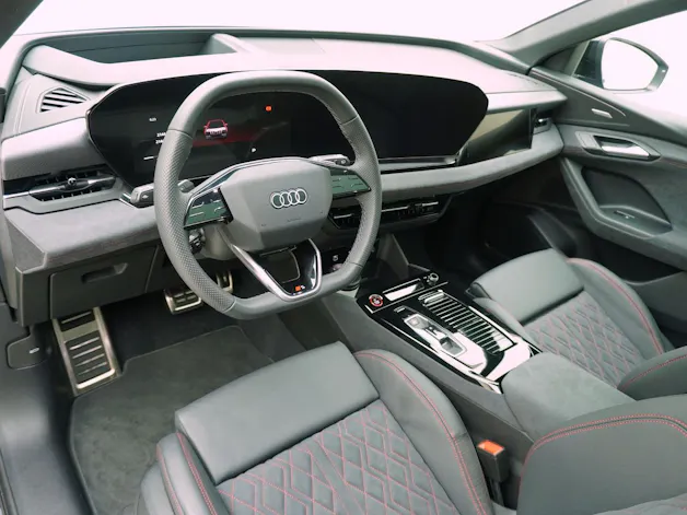 AUDI SQ6 e-tron quattro