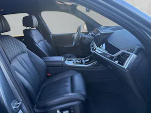BMW X7 40d M Sport xDrive G07 (CH) AHK ** 7 Places **