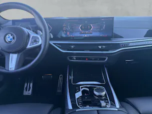 BMW X7 40d M Sport xDrive G07 (CH) AHK ** 7 Places **