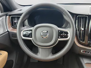 VOLVO XC60 2.0 T6 TE Ultimate Bright eAWD