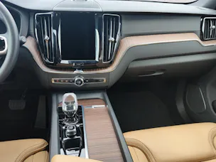 VOLVO XC60 2.0 T6 TE Ultimate Bright eAWD