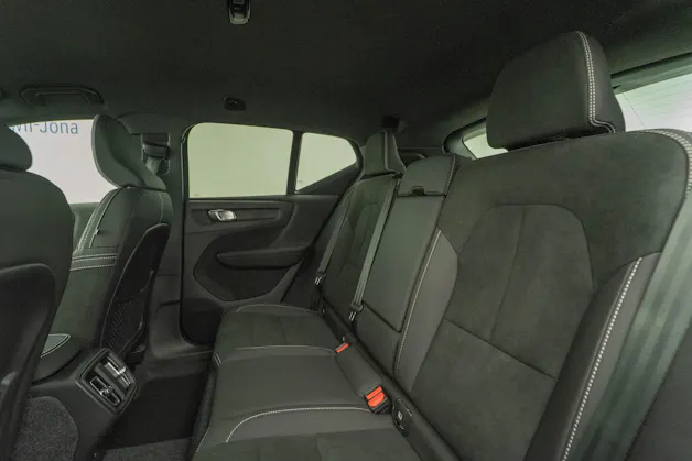 Volvo XC40 2.0 B4 MH Plus Dark