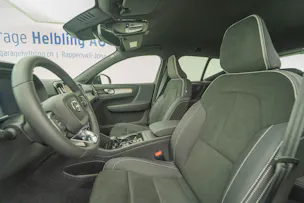 VOLVO XC40 2.0 B4 MH Plus Dark