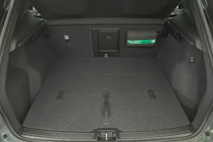 VOLVO XC40 2.0 B4 MH Plus Dark