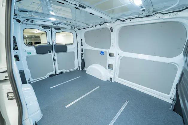 FORD Transit C Van 320 L1 2.5 Duratec 233 Trend PHEV