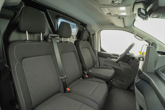 FORD Transit C Van 320 L1 2.5 Duratec 233 Trend PHEV