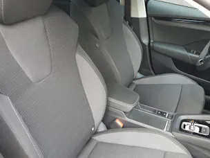 SKODA Octavia Combi 1.5 TSI Selection DSG