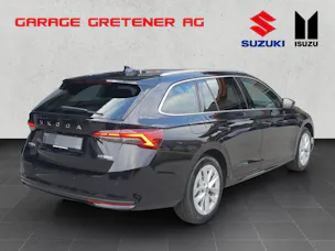 SKODA Octavia Combi 1.5 TSI Selection DSG