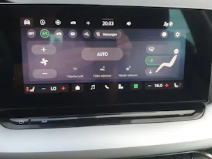 SKODA Octavia Combi 1.5 TSI Selection DSG