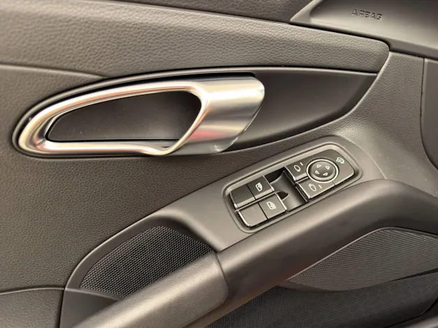 Porsche 718 Boxster