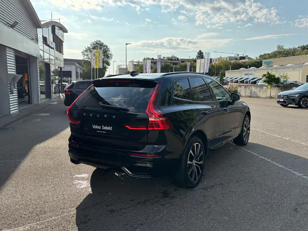Volvo XC60 2.0 B5 MH Ultimate Dark AWD