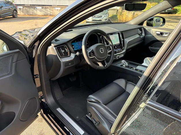 Volvo XC60 2.0 B5 MH Ultimate Dark AWD