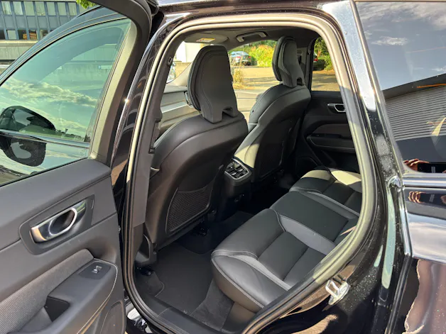 Volvo XC60 2.0 B5 MH Ultimate Dark AWD