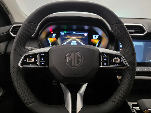 MG ZS 1.5 Hybrid+ Luxury