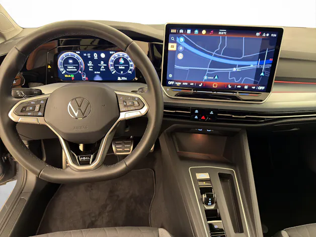 VW Golf 8 1.5 eTSI Goal DSG
