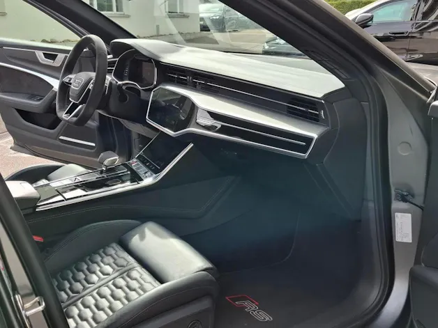 AUDI RS6 Avant 4.0 TFSI V8 quattro
