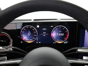 MERCEDES-BENZ GLB 220 4Matic 8G-Tronic