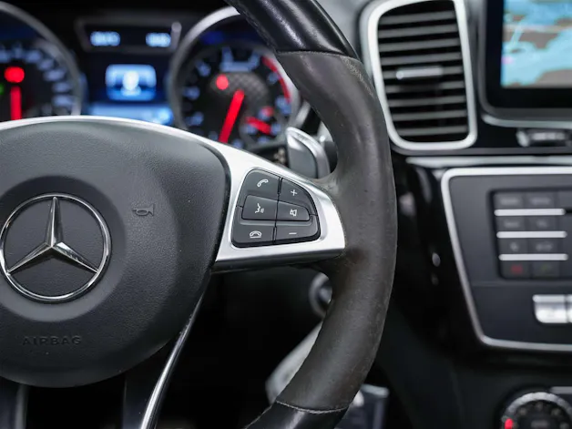Mercedes-Benz GLE Coupé 43 AMG 4Matic 9G-Tronic *CH-Auto*Panorama*360° Kamera*Night Paket*