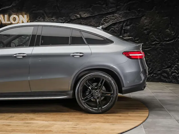 Mercedes-Benz GLE Coupé 43 AMG 4Matic 9G-Tronic *CH-Auto*Panorama*360° Kamera*Night Paket*