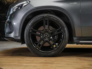 MERCEDES-BENZ GLE Coupé 43 AMG 4Matic 9G-Tronic *CH-Auto*Panorama*360° Kamera*Night Paket*