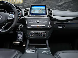 MERCEDES-BENZ GLE Coupé 43 AMG 4Matic 9G-Tronic *CH-Auto*Panorama*360° Kamera*Night Paket*