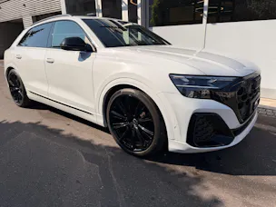 AUDI Q8 3.0 TDI 231PS QUATTRO *** 360 GRAD KAMERA & 4 JAHRE AUDI WERKSGARANTIE ***