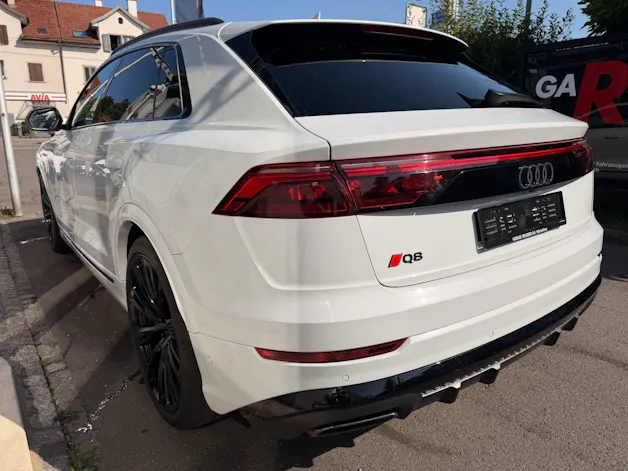 Audi Q8 3.0 TDI 231PS QUATTRO *** 360 GRAD KAMERA & 4 JAHRE AUDI WERKSGARANTIE ***