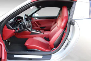 PORSCHE 911 Targa 4S
