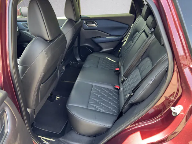 NISSAN Qashqai 1.3 MHEV Tekna+ 4x4