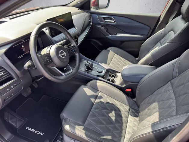 NISSAN Qashqai 1.3 MHEV Tekna+ 4x4