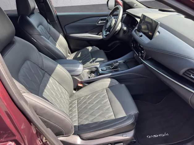 NISSAN Qashqai 1.3 MHEV Tekna+ 4x4