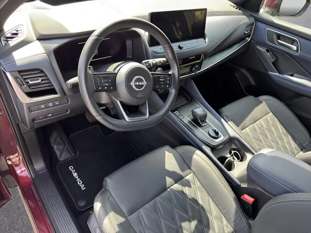 NISSAN Qashqai 1.3 MHEV Tekna+ 4x4