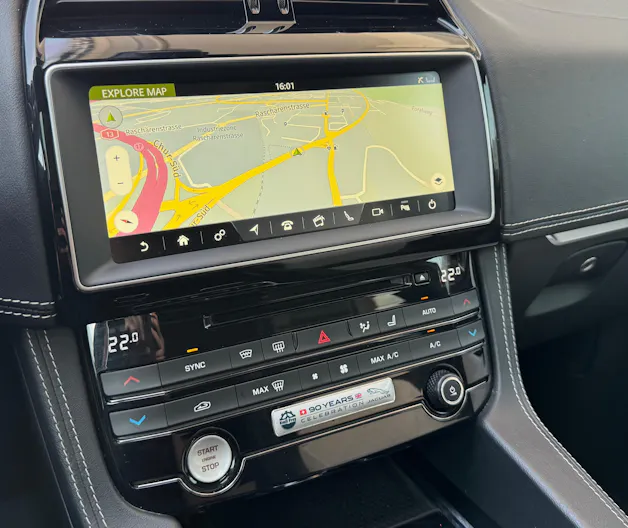 Jaguar F-Pace 30t 2.0 R-Sport AWD Automatik