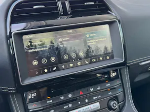 Jaguar F-Pace 30t 2.0 R-Sport AWD Automatik