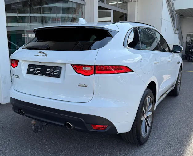 Jaguar F-Pace 30t 2.0 R-Sport AWD Automatik