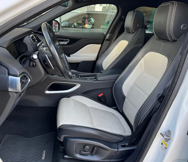 Jaguar F-Pace 30t 2.0 R-Sport AWD Automatik