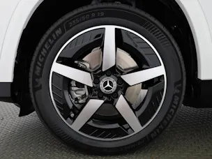 MERCEDES-BENZ GLB 220 4Matic 8G-Tronic